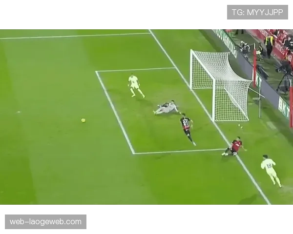 比赛述评：瓦伦西亚2-2马略卡，领先两球被追平暴露防守专注力问题。